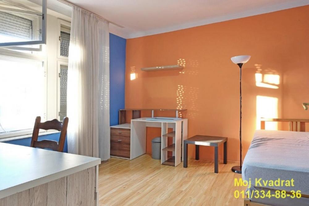 Stan na prodaju u Beogradu, Vukov spomenik, cetvorosoban, 82m2, cena 240000 evra