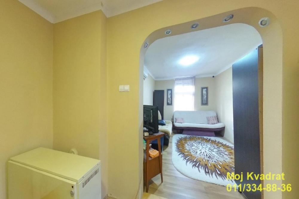 Stan na prodaju u Beogradu, Vukov spomenik, cetvorosoban, 82m2, cena 240000 evra