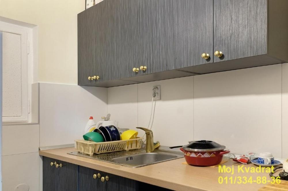 Stan na prodaju u Beogradu, Vukov spomenik, cetvorosoban, 82m2, cena 240000 evra