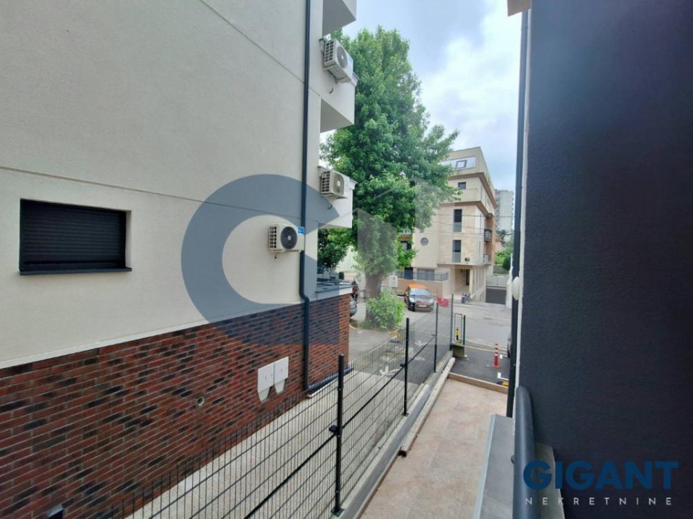 Stan na prodaju u Beogradu, Save Kovačevića, dvoiposoban, 52m2, cena 164000 evra