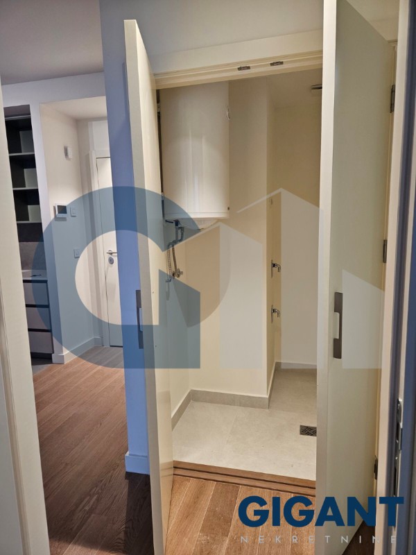 Stan na prodaju u Beogradu, Beograd na vodi, dvosoban, 58m2, cena 295800 evra