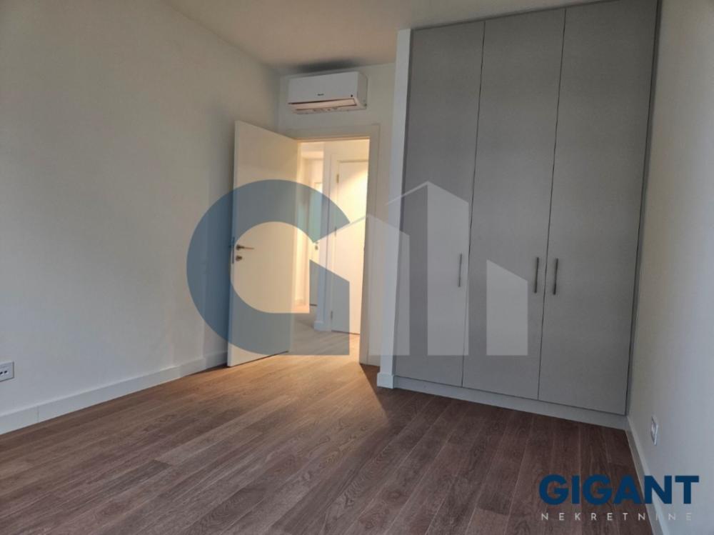 Stan na prodaju u Beogradu, Beograd na vodi, dvosoban, 58m2, cena 295800 evra