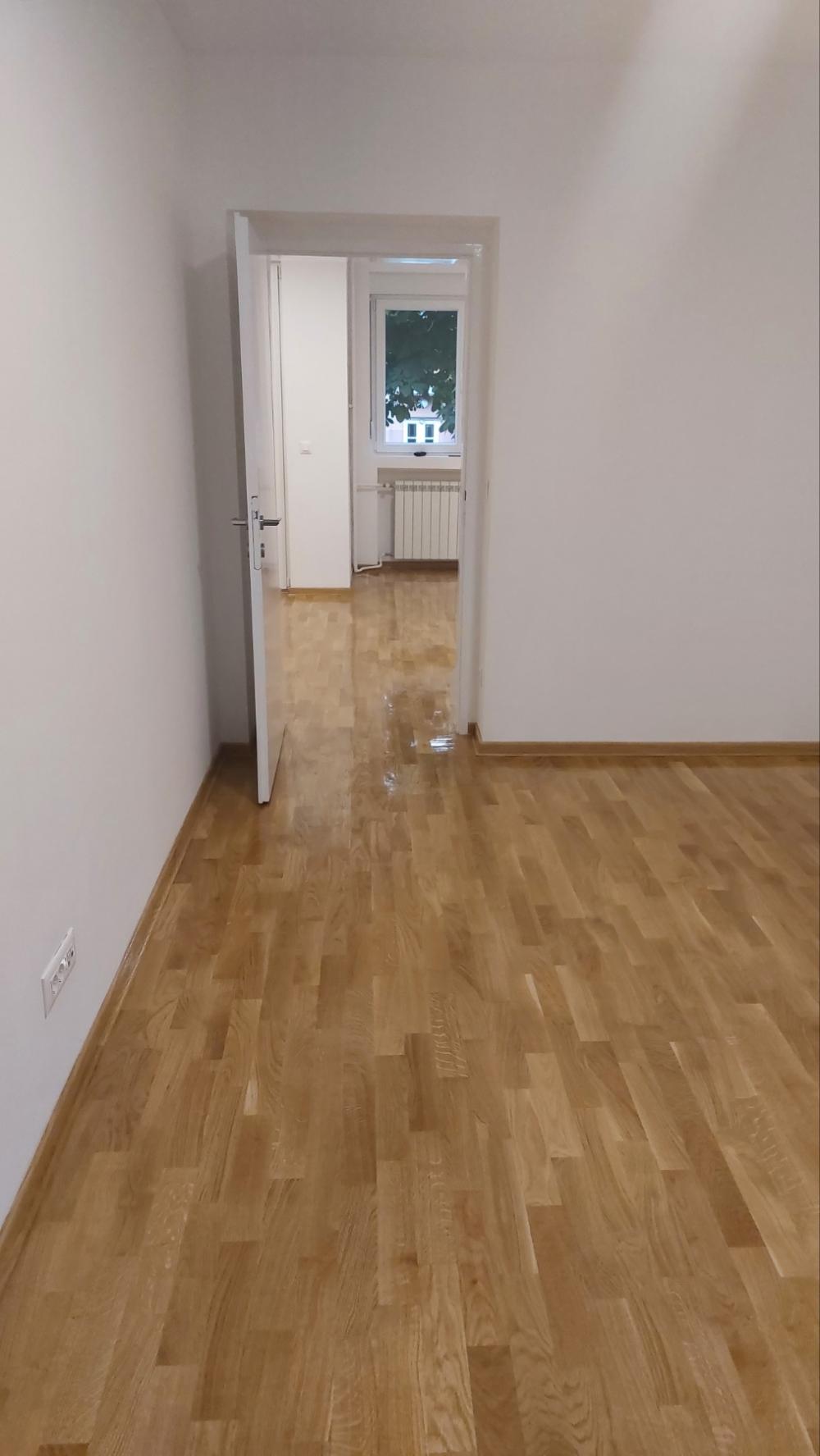 Stan na prodaju u Beogradu, Severni bulevar, dvoiposoban, 51m2, cena 170000 evra