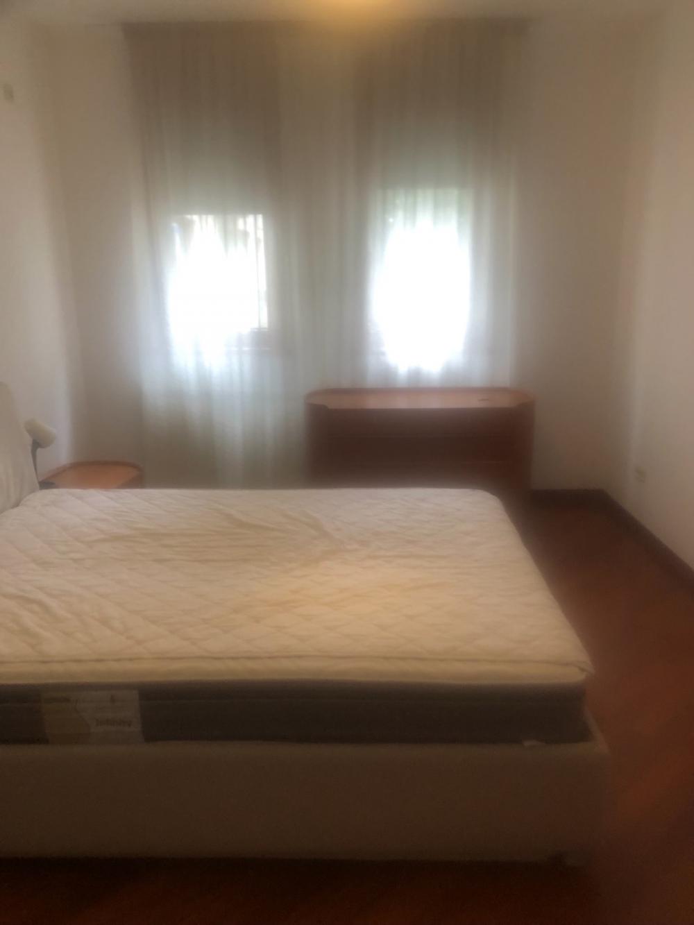Stan na prodaju u Beogradu, Đeram pijaca, cetvorosoban, 144m2, cena 576000 evra