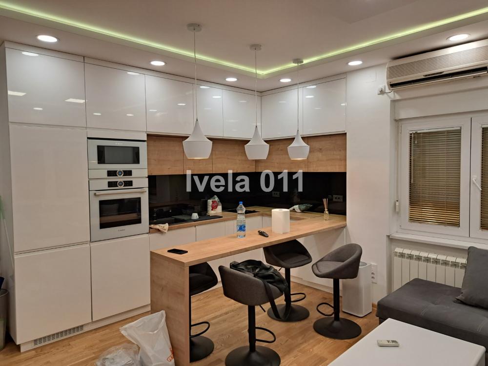 Stan na prodaju u Beogradu, Stari grad, 32m2, cena 176000 evra