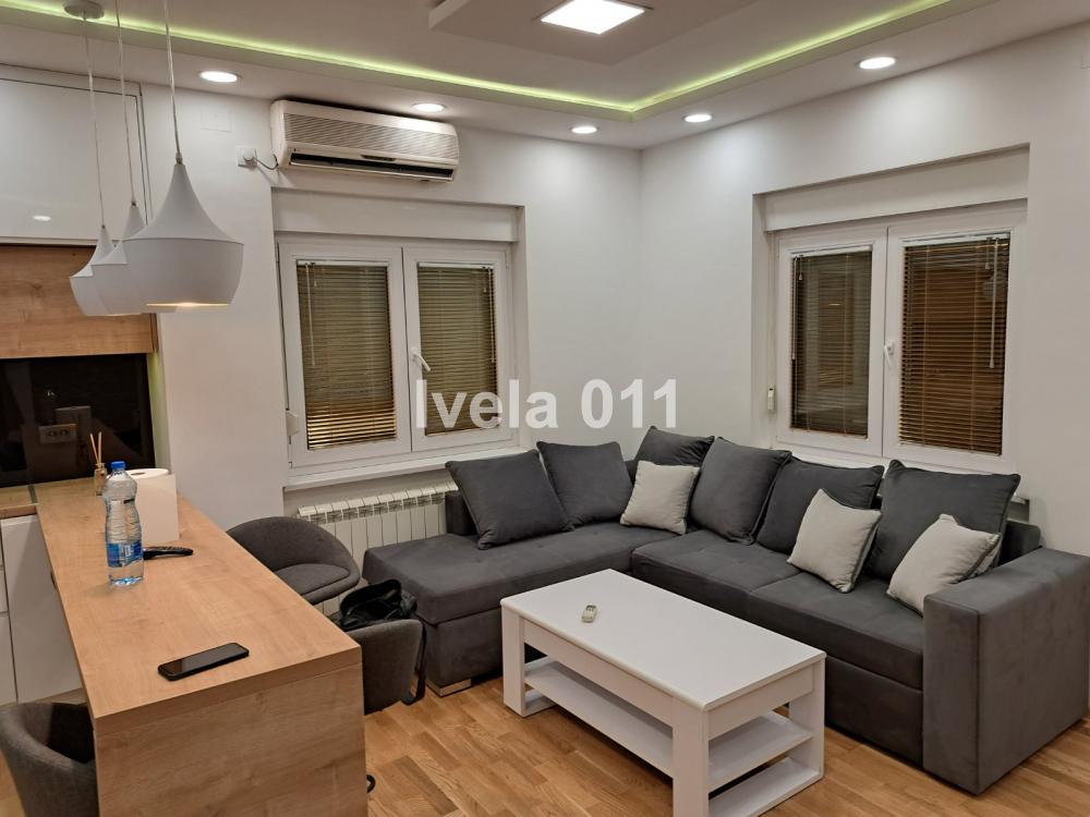 Stan na prodaju u Beogradu, Stari grad, 32m2, cena 176000 evra