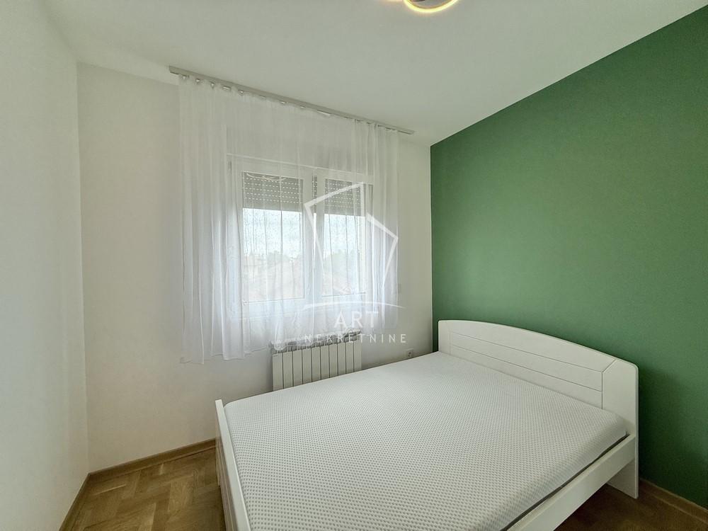 Stan na prodaju u Beogradu, Banjica, jednoiposoban, 33m2, cena 113000 evra
