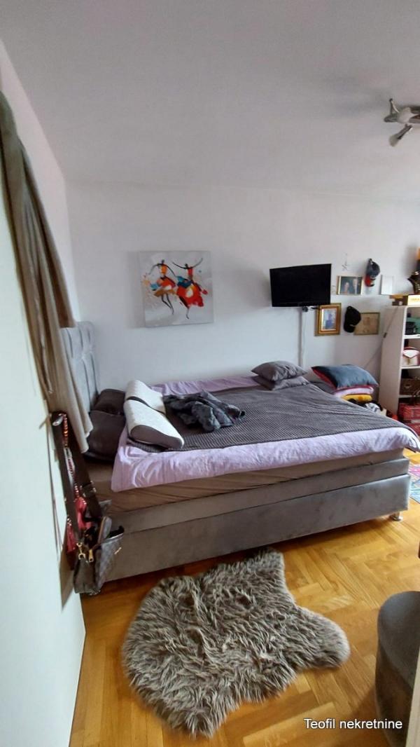 Stan na prodaju u Beogradu, Karaburma, dvosoban, 49m2, cena 175000 evra