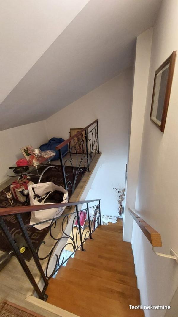 Stan na prodaju u Beogradu, Karaburma, dvosoban, 49m2, cena 175000 evra