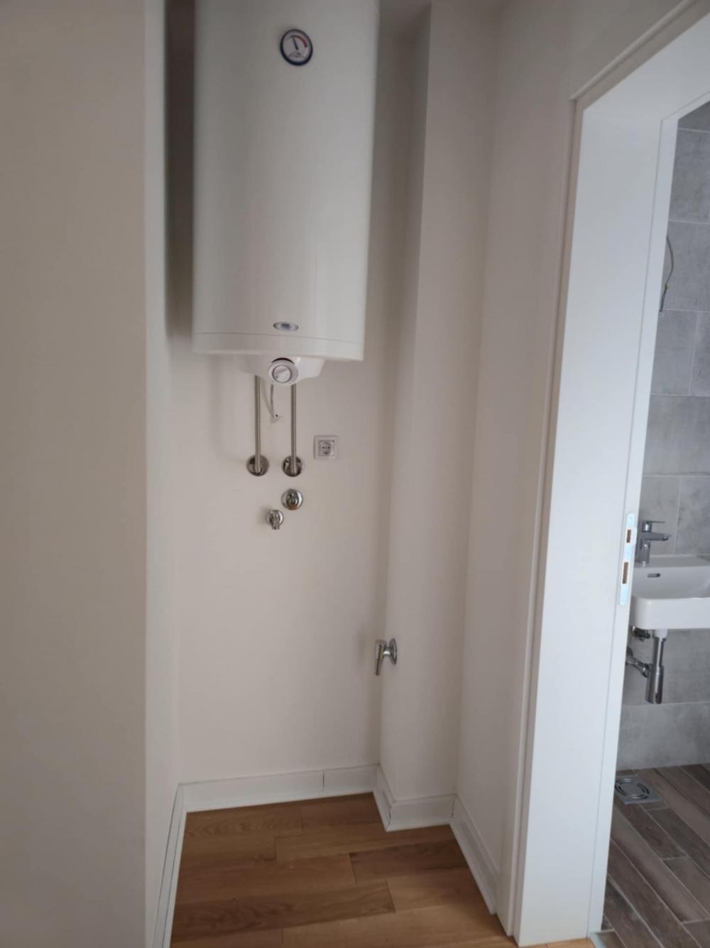 Stan na prodaju u Beogradu, Vukov spomenik, cetvorosoban, 105m2, cena 366030 evra
