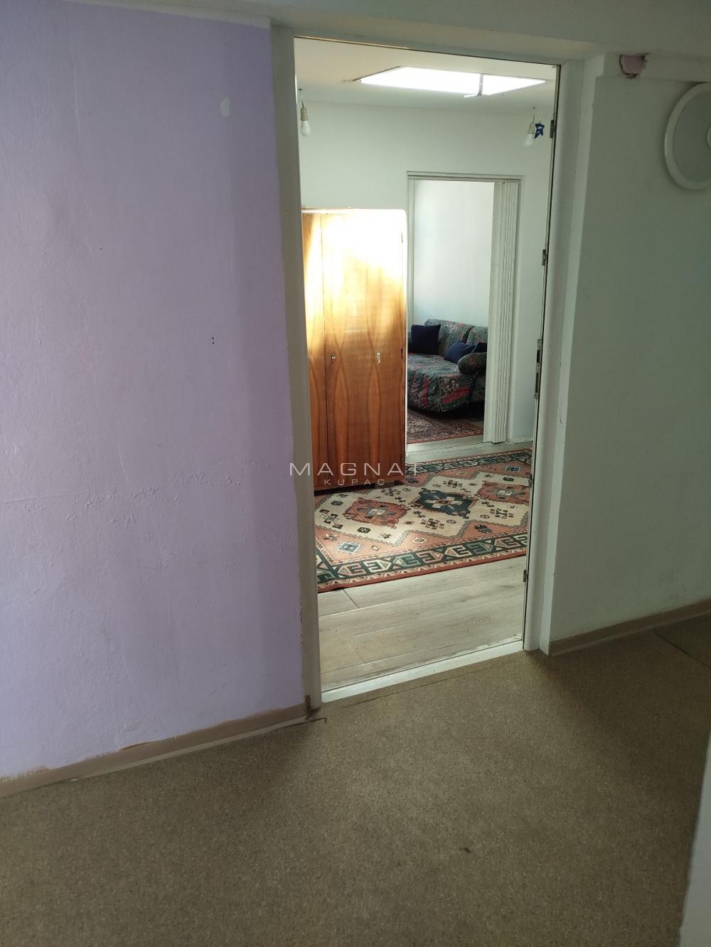 Stan na prodaju u Beogradu, Zemun, jednosoban, 25m2, cena 52000 evra