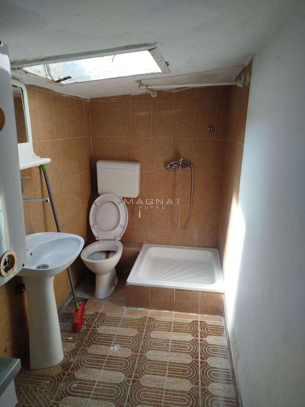 Stan na prodaju u Beogradu, Zemun, jednosoban, 25m2, cena 52000 evra