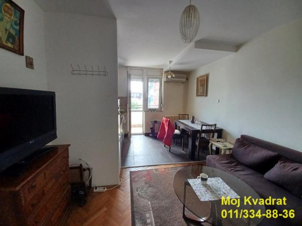 Stan na prodaju u Beogradu, Lion, dvoiposoban, 55m2, cena 181900 evra