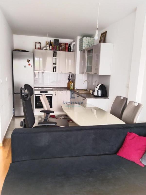 Stan na prodaju u Beogradu, Višnjička banja, dvosoban, 44m2, cena 137000 evra