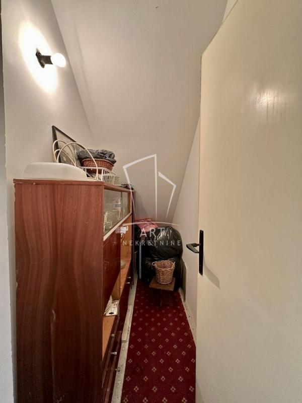 Stan na prodaju u Beogradu, Zemun, dvosoban, 73m2, cena 130000 evra