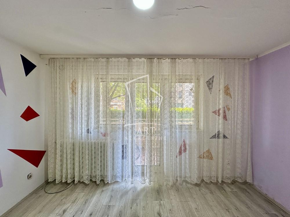 Stan na prodaju u Beogradu, Zemun, dvosoban, 73m2, cena 130000 evra