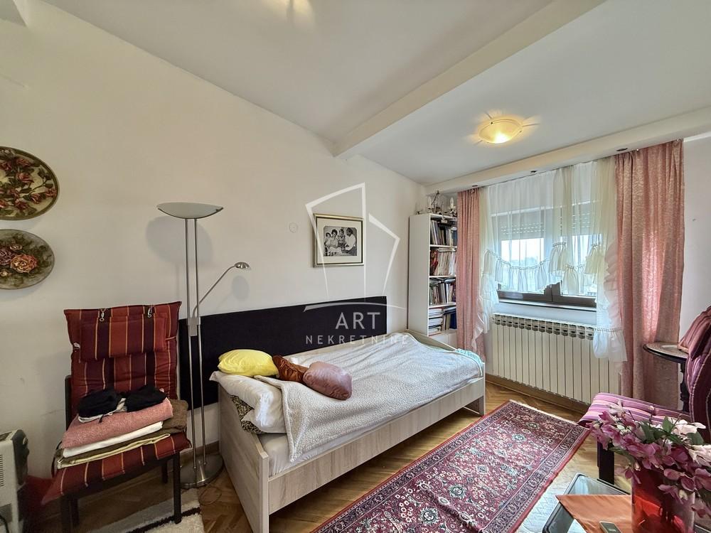 Stan na prodaju u Beogradu, Banovo brdo, 103m2, cena 315000 evra