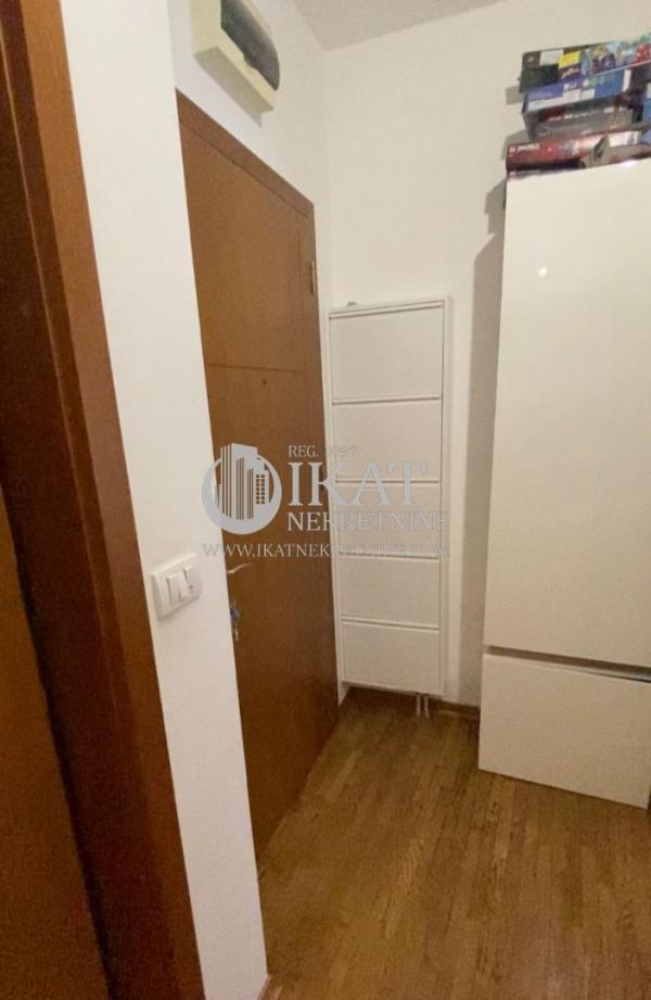 Stan na prodaju u Beogradu, Vračar, dvosoban, 41m2, cena 192000 evra