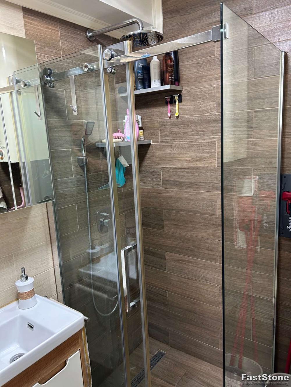 Stan na prodaju u Beogradu, Novi Beograd blok 45 (TC Enjub), troiposoban, 89m2, cena 275000 evra