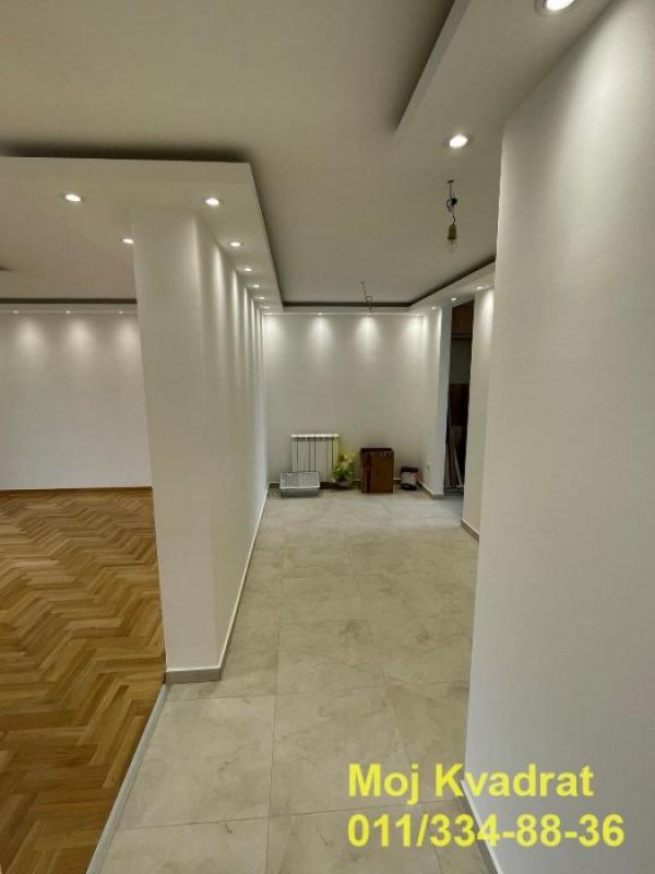 Stan na prodaju u Beogradu, Banovo brdo, cetvorosoban, 120m2, cena 405000 evra