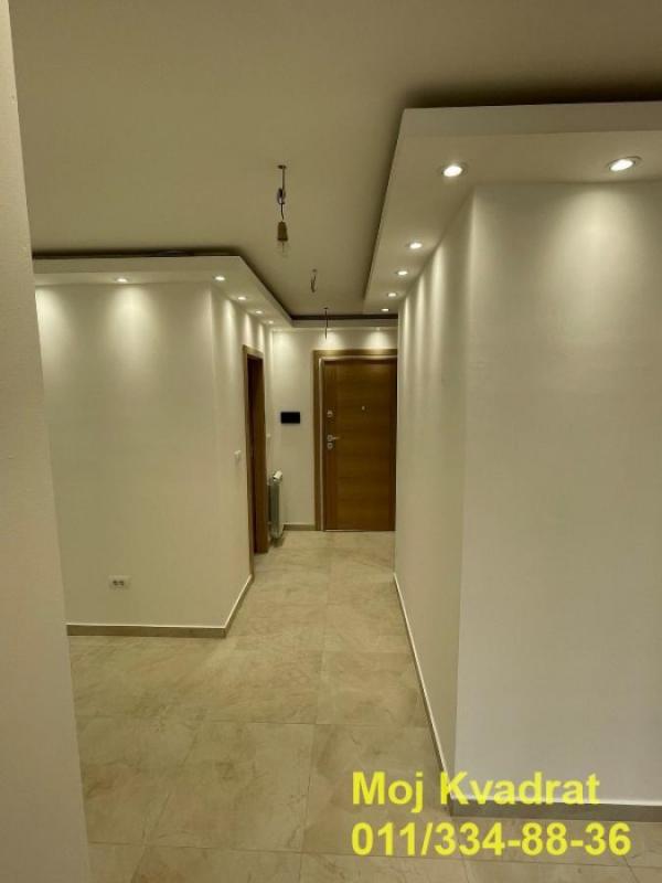 Stan na prodaju u Beogradu, Banovo brdo, cetvorosoban, 120m2, cena 405000 evra