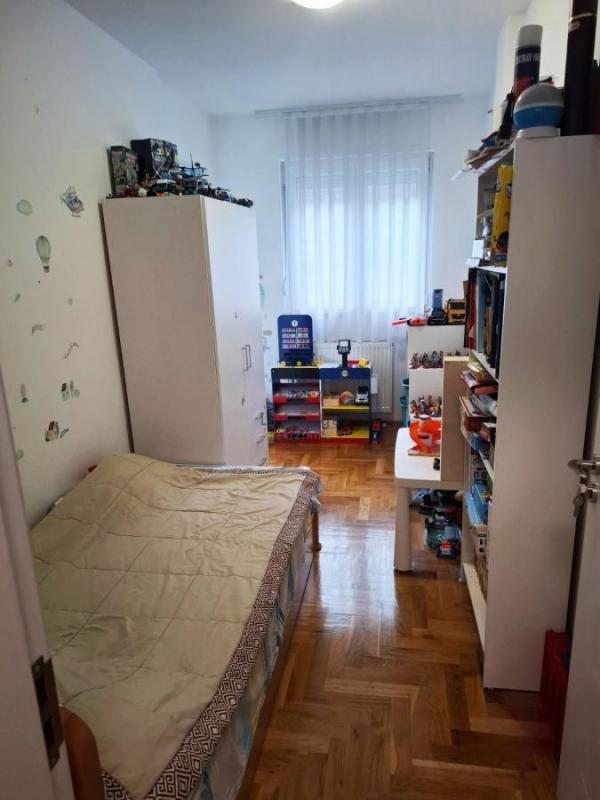 Stan na prodaju u Beogradu, Zvezdara 2, dvoiposoban, 55m2, cena 137500 evra