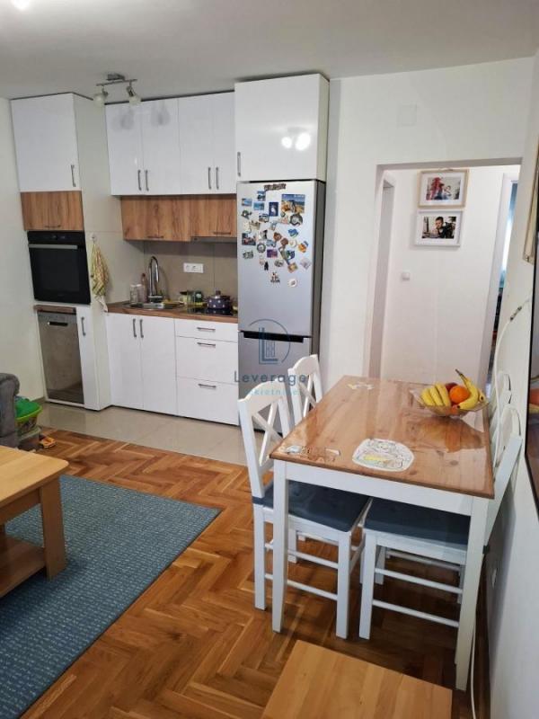 Stan na prodaju u Beogradu, Zvezdara 2, dvoiposoban, 55m2, cena 137500 evra