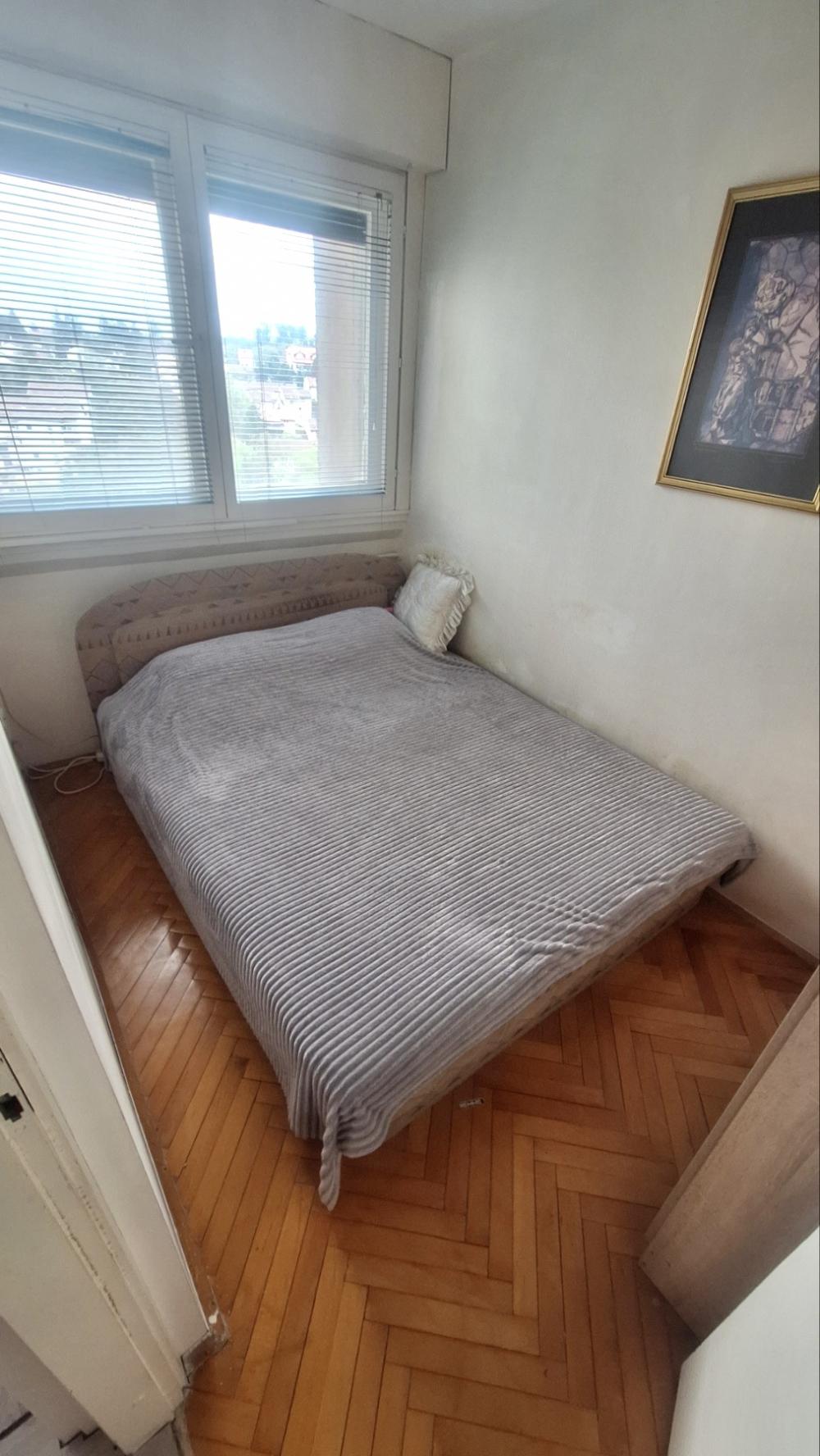 Stan na prodaju u Beogradu, Petlovo brdo,Rakovica, dvoiposoban, 68m2, cena 161500 evra