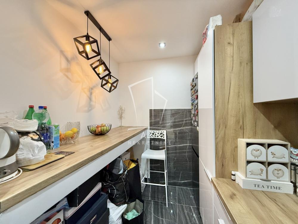 Stan na prodaju u Beogradu, Mirijevo, dvoiposoban, 59m2, cena 164070 evra