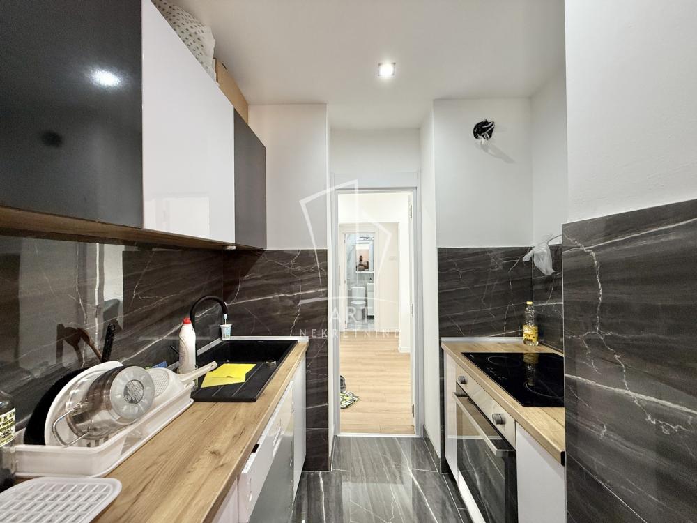 Stan na prodaju u Beogradu, Mirijevo, dvoiposoban, 59m2, cena 164070 evra