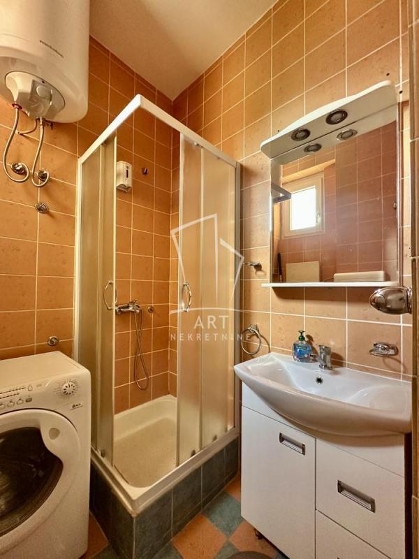 Stan na prodaju u Beogradu, Vračar (Hram), jednoiposoban, 35m2, cena 255000 evra