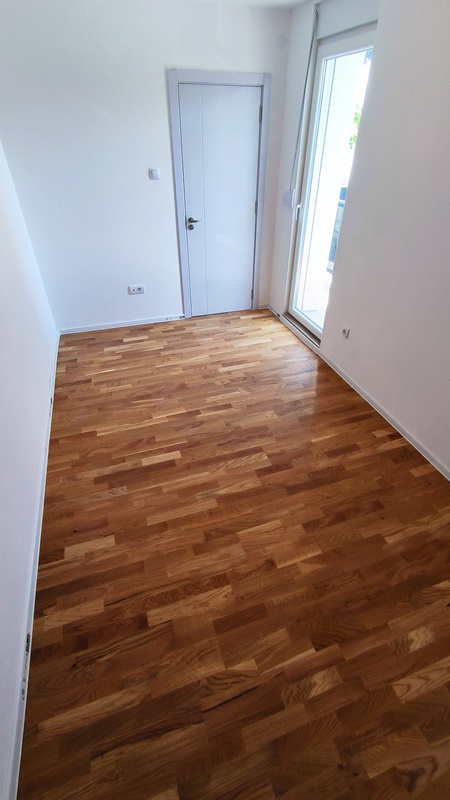 Stan na prodaju u Beogradu, Kaluđerica, trosoban, 67m2, cena 109000 evra