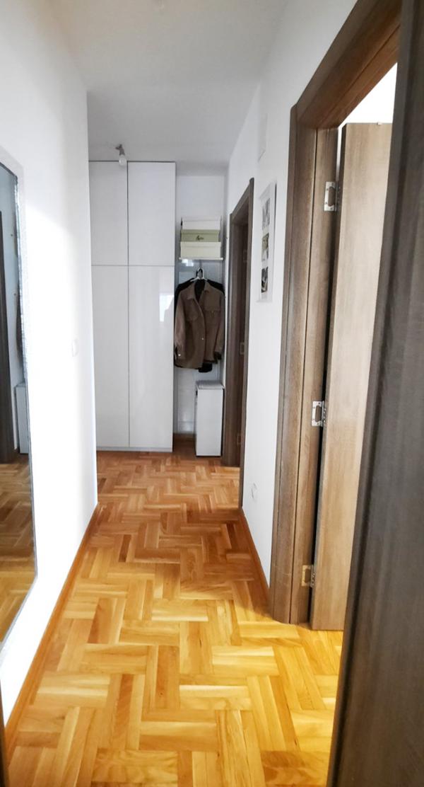 Stan na prodaju u Beogradu, Voždovac, dvoiposoban, 64m2, cena 169000 evra