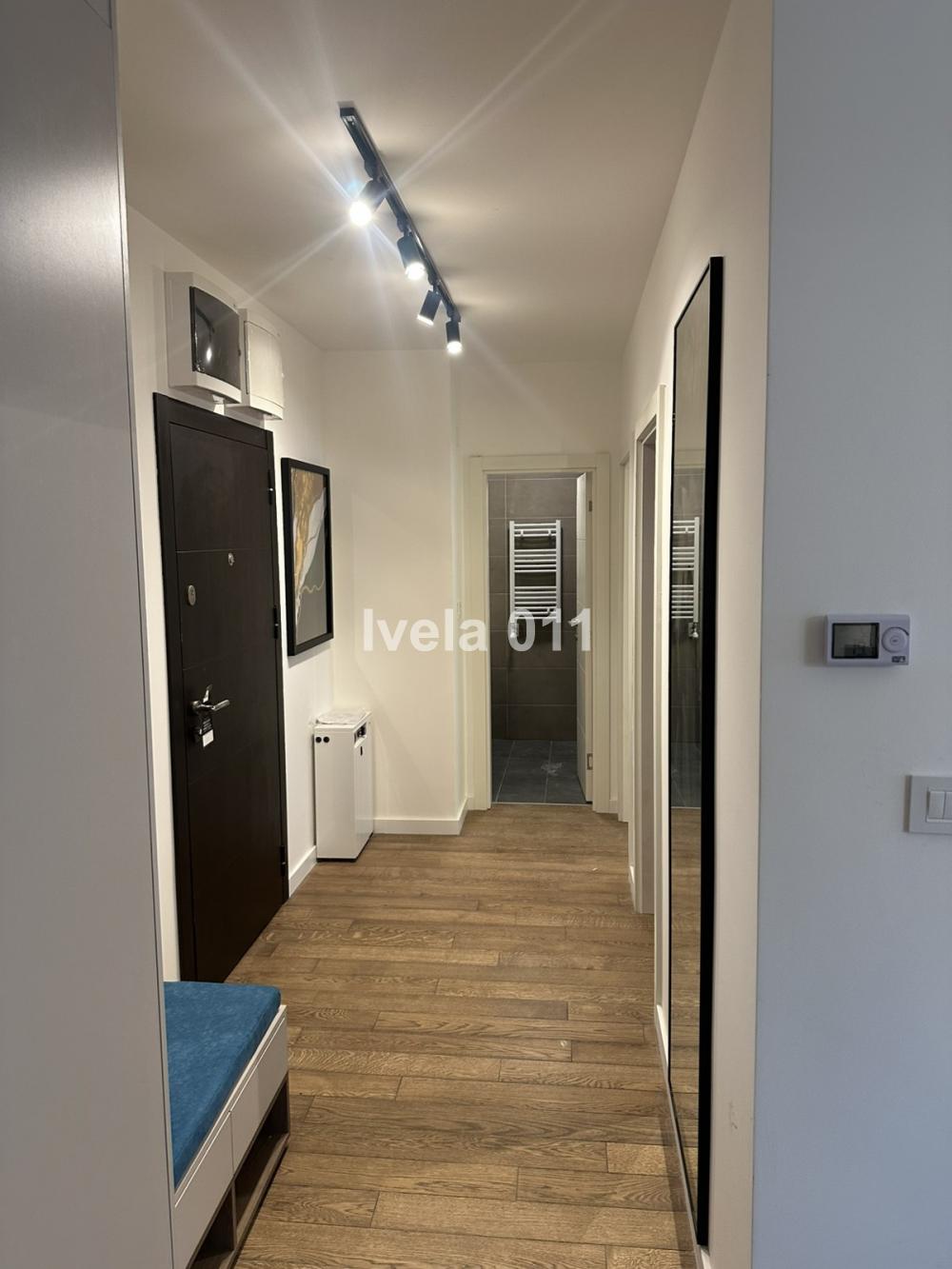 Stan na prodaju u Beogradu, Crveni Krst, dvoiposoban, 62m2, cena 279000 evra