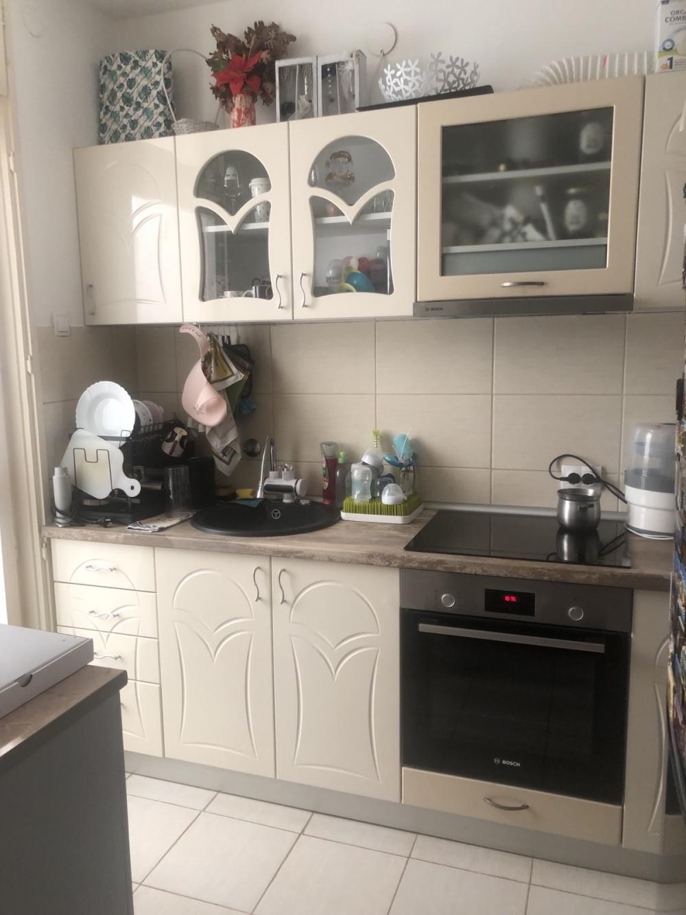 Stan na prodaju u Beogradu, Labudovo brdo, dvoiposoban, 66m2, cena 158400 evra