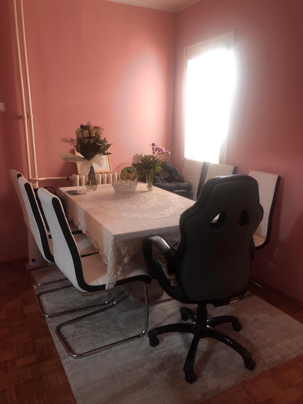 Stan na prodaju u Beogradu, Labudovo brdo, dvoiposoban, 66m2, cena 158400 evra