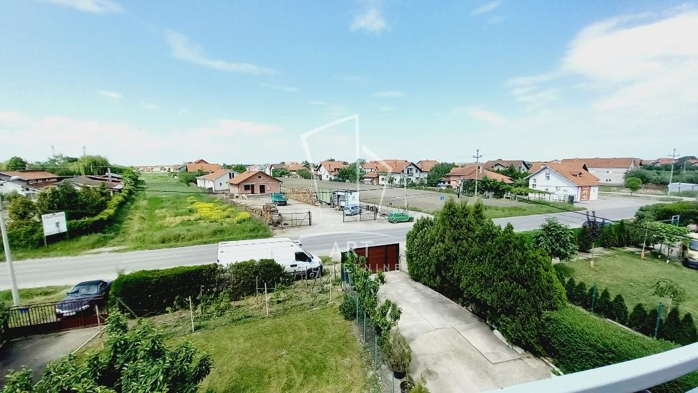 Stan na prodaju u Beogradu, Borča, dvosoban, 70m2, cena 82000 evra