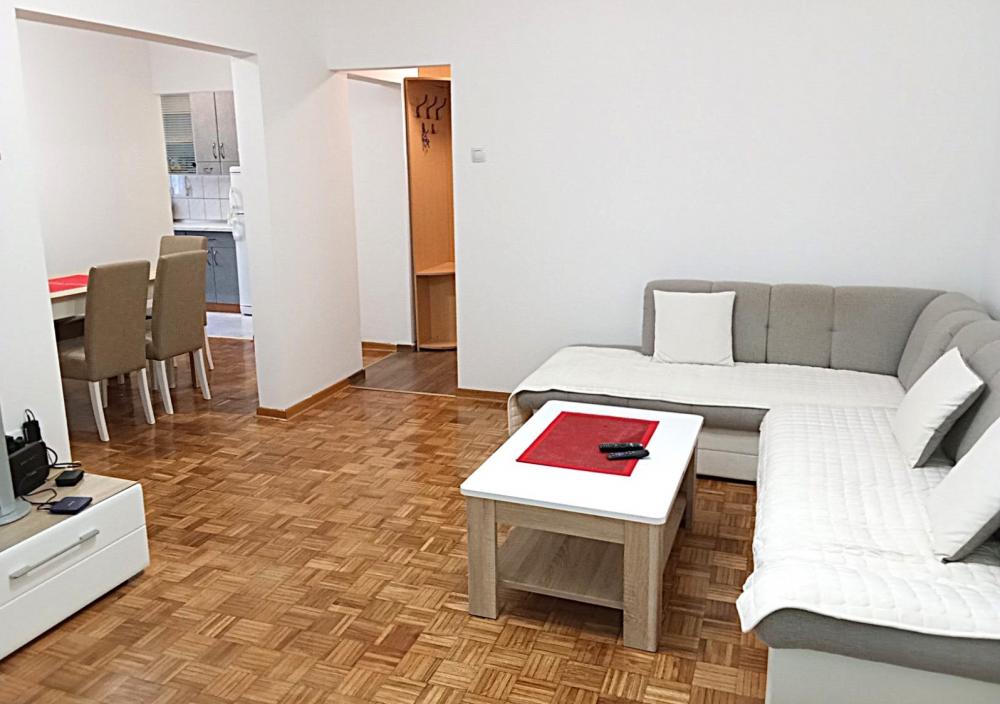 Stan na prodaju u Beogradu, Bežanijska kosa, troiposoban, 84m2, cena 254000 evra
