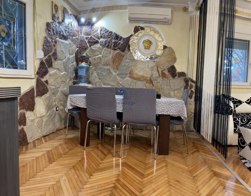 Stan na prodaju u Beogradu, Karaburma, dvosoban, 57m2, cena 175000 evra