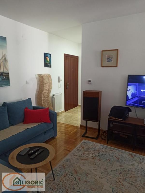 Stan na prodaju u Beogradu, Mirijevo, dvoiposoban, 51m2, cena 145000 evra