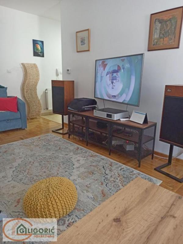 Stan na prodaju u Beogradu, Mirijevo, dvoiposoban, 51m2, cena 145000 evra