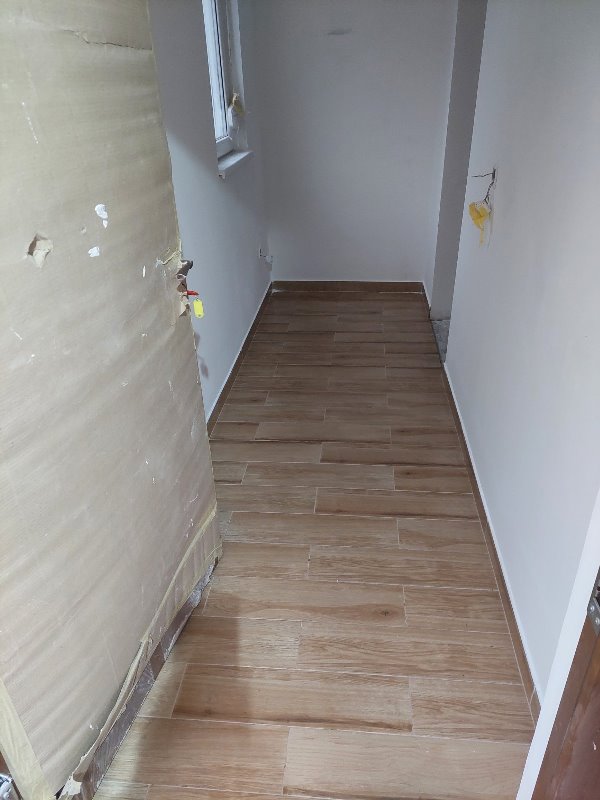 Stan na prodaju u Beogradu, Kaluđerica, trosoban, 52m2, cena 75000 evra