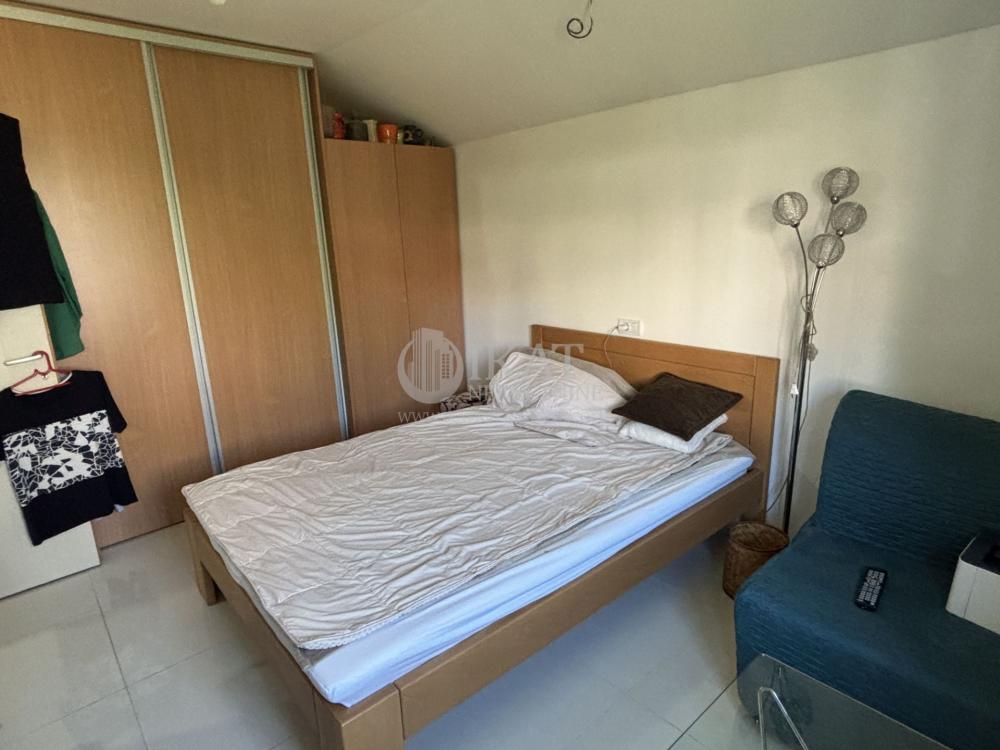 Stan na prodaju u Beogradu, Petlovo brdo, dvosoban, 98m2, cena 155000 evra