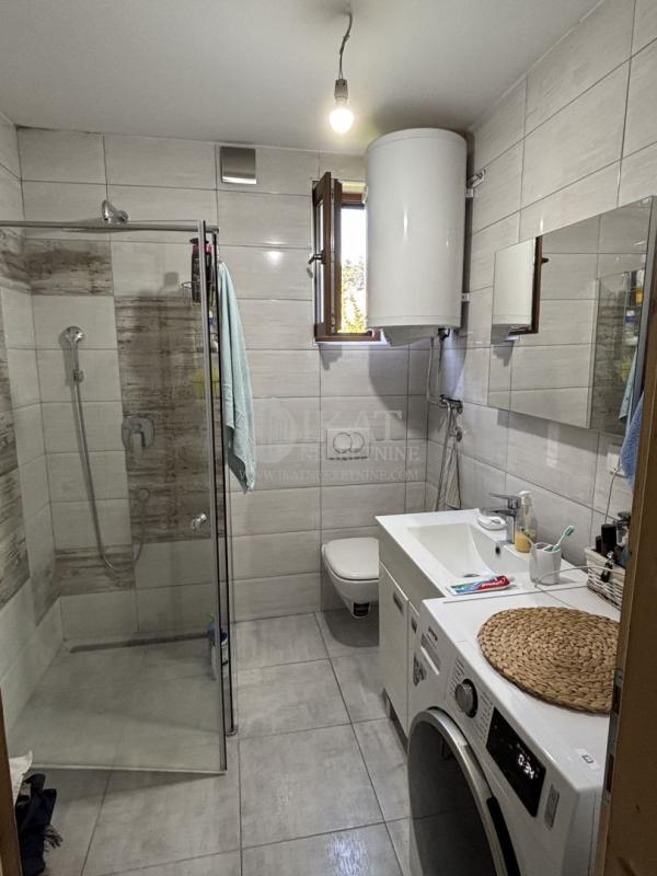 Stan na prodaju u Beogradu, Petlovo brdo, dvosoban, 98m2, cena 155000 evra