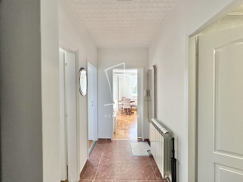 Stan na prodaju u Beogradu, Mirijevo, dvosoban, 48m2, cena 160000 evra