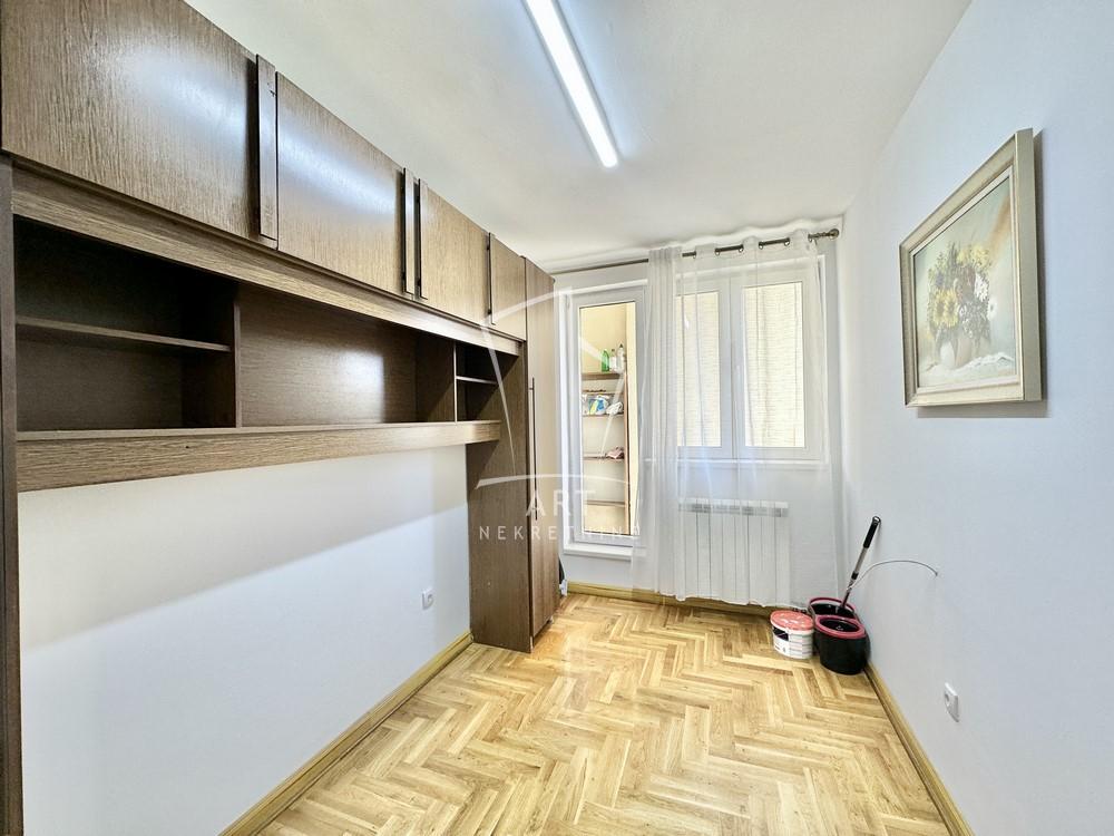 Stan na prodaju u Beogradu, Mirijevo, dvosoban, 48m2, cena 160000 evra