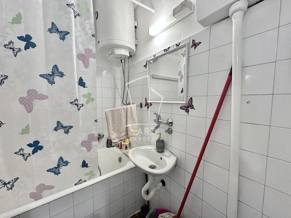 Stan na prodaju u Beogradu, Zvezdara, jednosoban, 30m2, cena 128000 evra