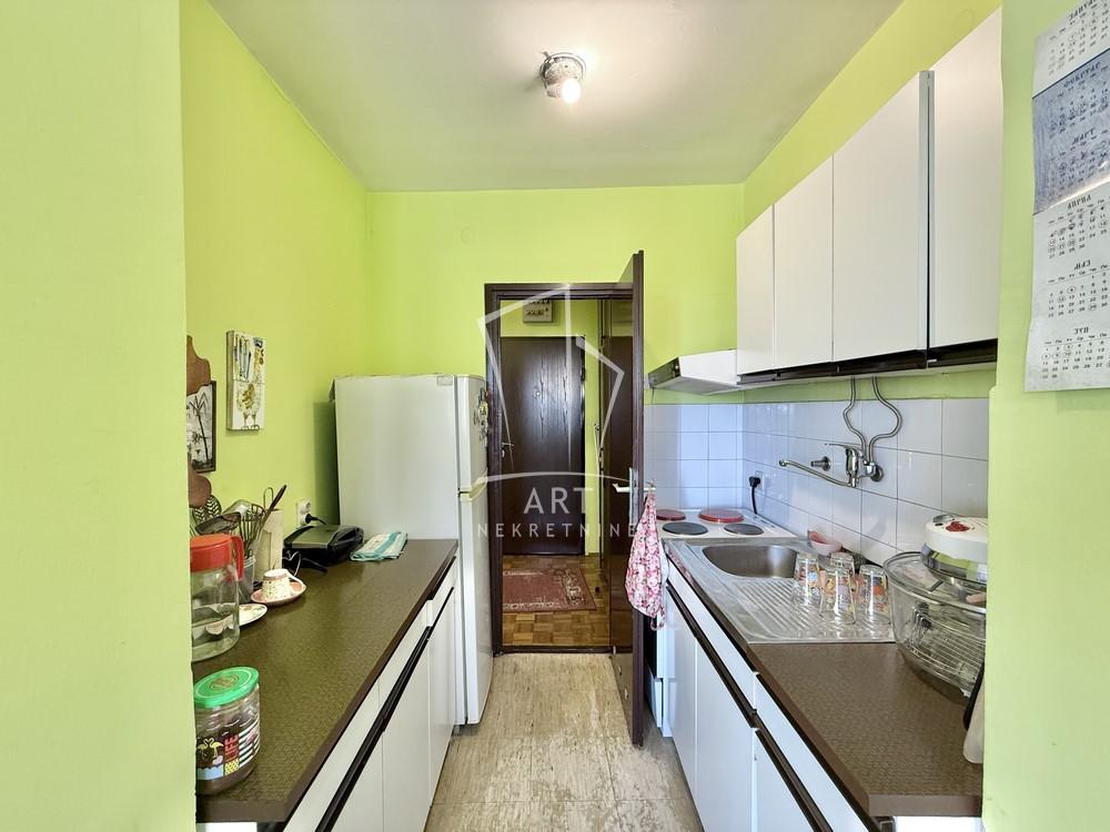 Stan na prodaju u Beogradu, Čukarica, jednoiposoban, 39m2, cena 125000 evra