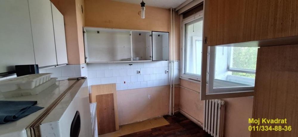 Stan na prodaju u Beogradu, Braće Jerković, dvosoban, 61m2, cena 133000 evra