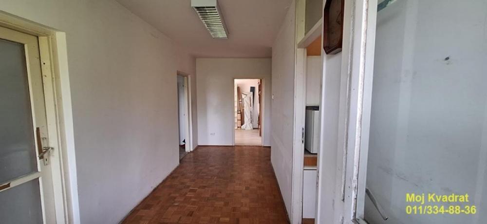 Stan na prodaju u Beogradu, Braće Jerković, dvosoban, 61m2, cena 133000 evra